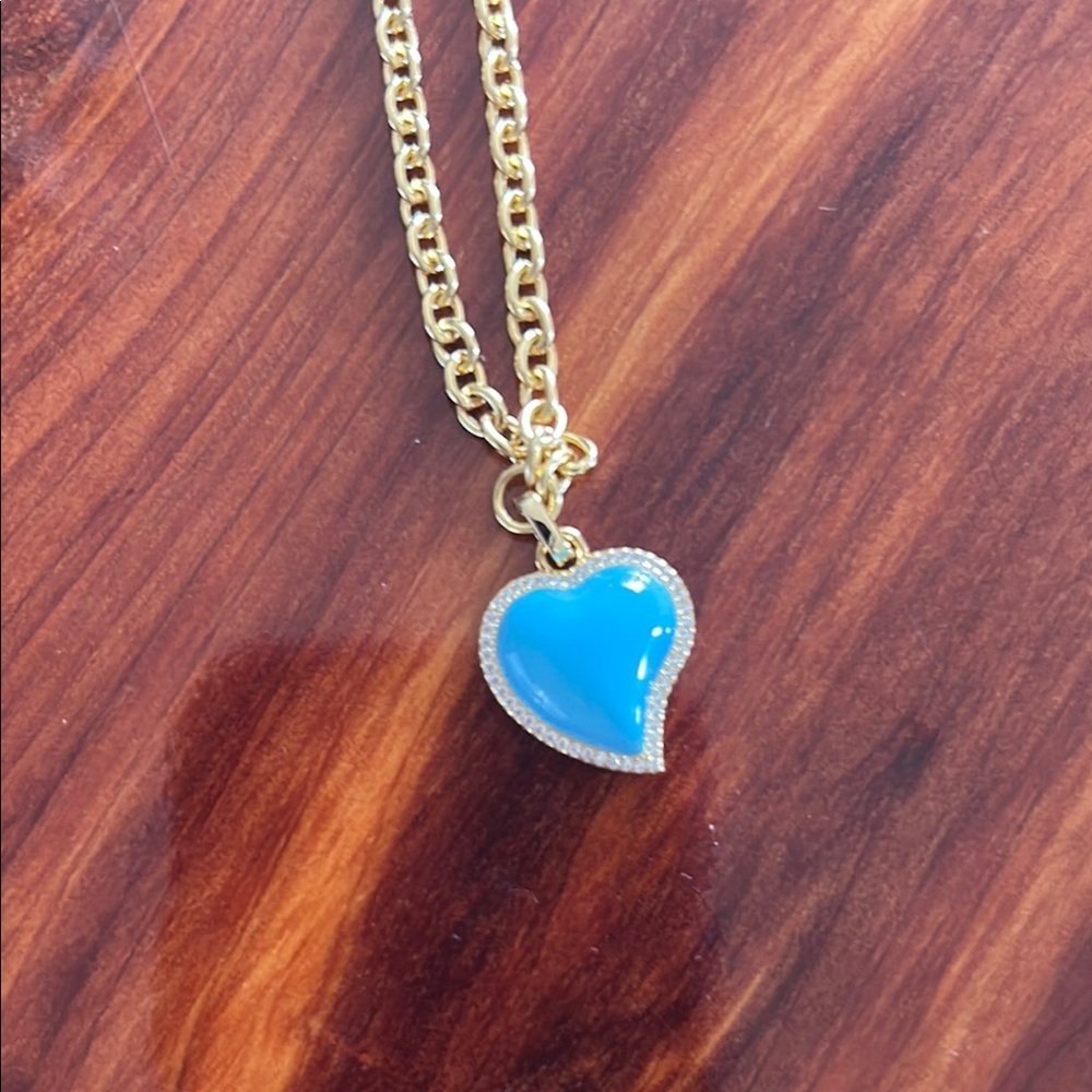 Ramla Gold Chain Necklace with Blue Heart Pendant​